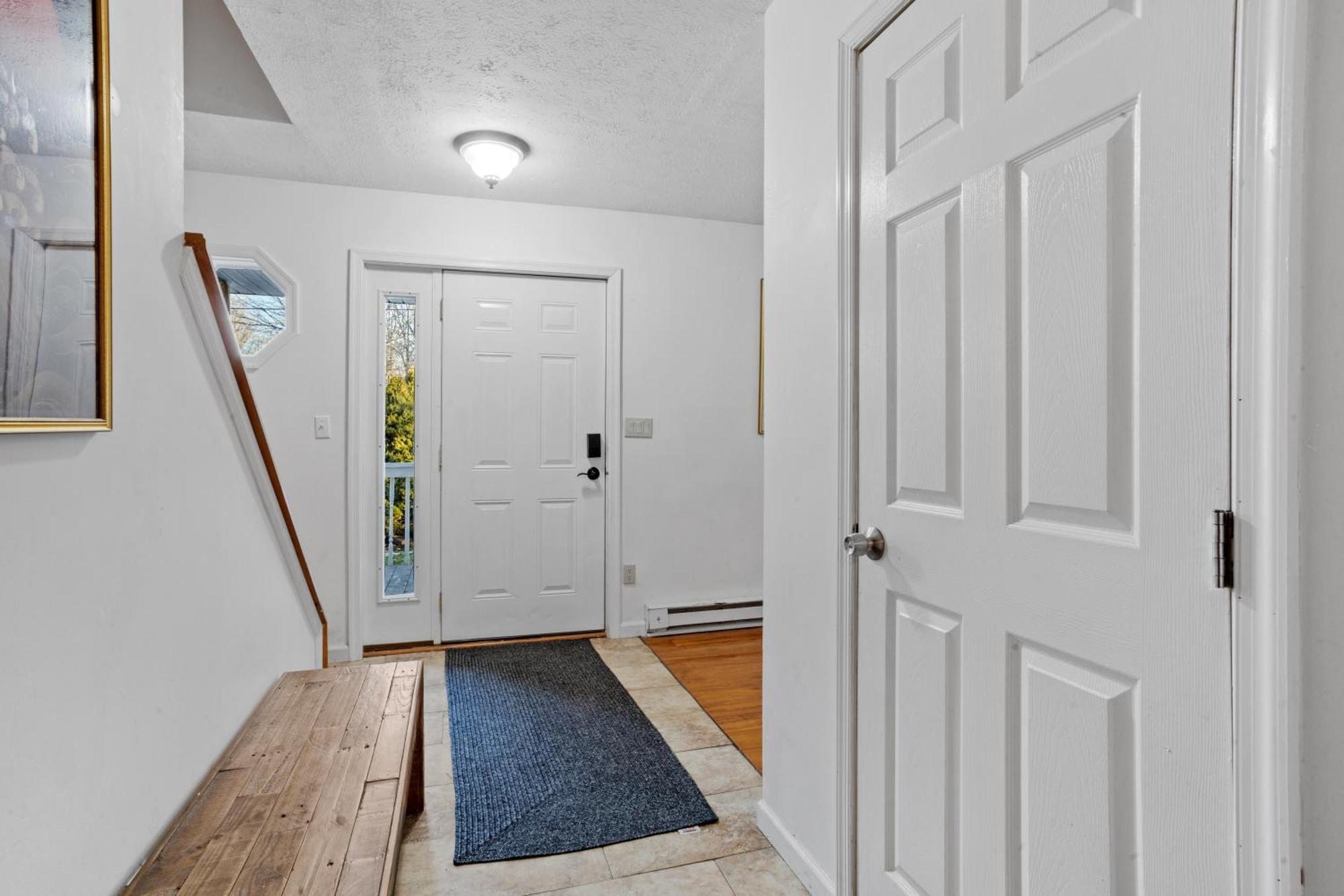 3bd 3ba Stylish & Modern Near Camelback * Long Pond
