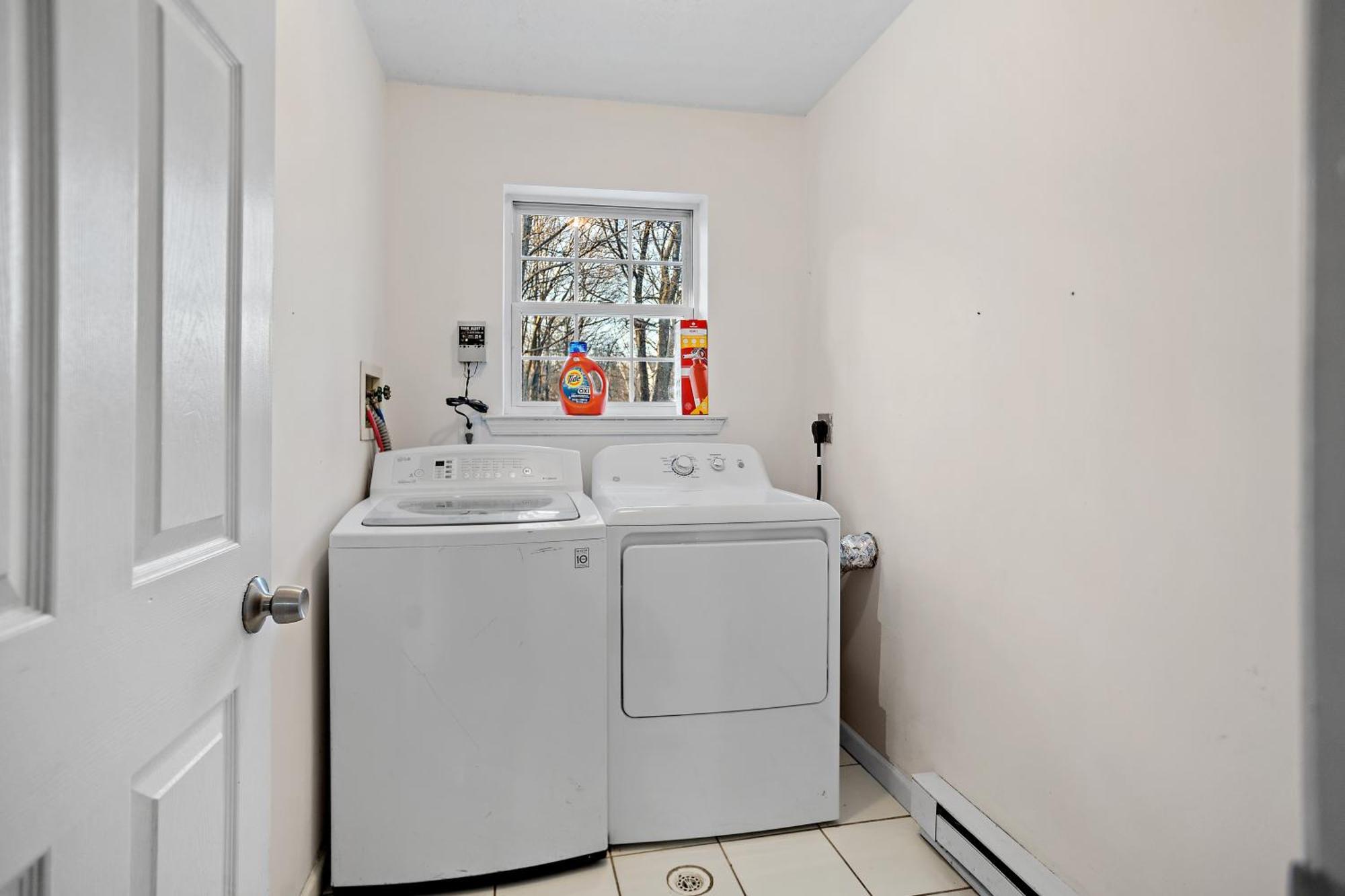 Сasa de vacaciones 3bd 3ba Stylish & Modern Near Camelback Long Pond